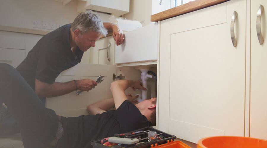 Ceiling Pipe Leak Fix in Bridgeport, MI