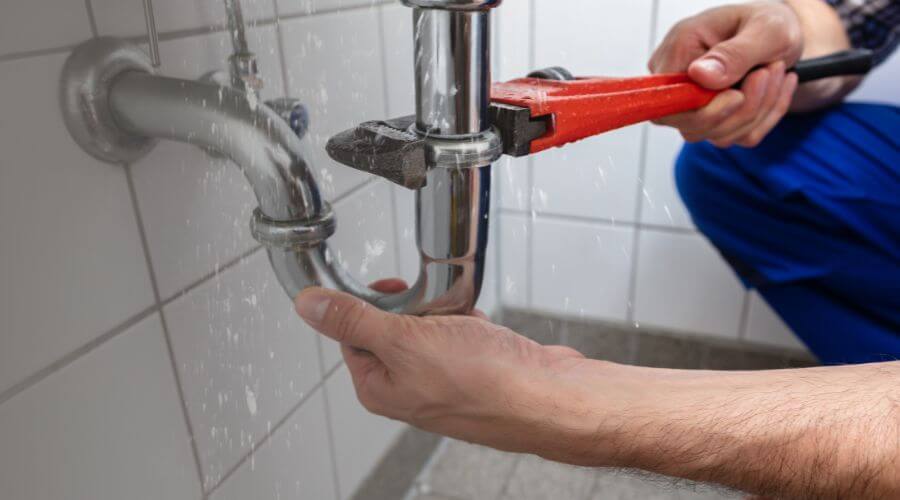 Expert burst pipe repair services in Bridgeport, MI